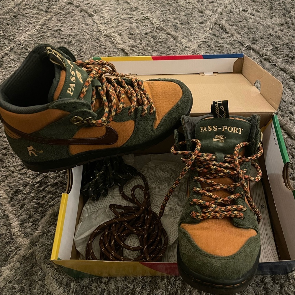 NIKE SB DUNK HIGH PRO (PASS-PORT)